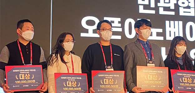 현대 트랜시스 이미지